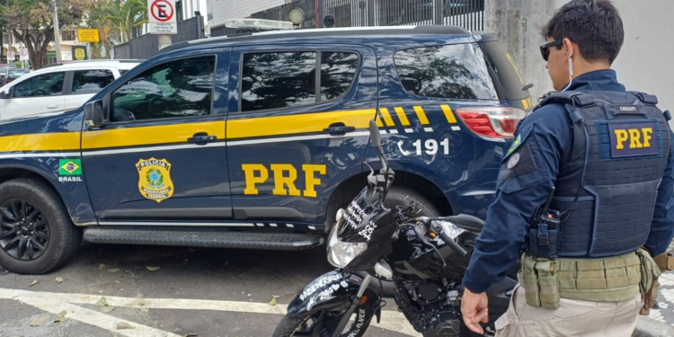 Justiça solta homem que foi preso pela PRF após mulher denunciar cárcere privado na Dutra, em Taubaté